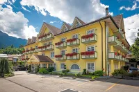 Alpholiday Dolomiti Wellness & Family Hotel Hotel a Monclassico