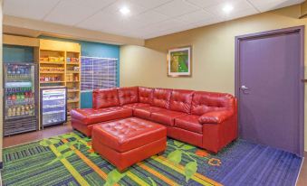 Comfort Inn & Suites Louisville Airport Fair & Expo