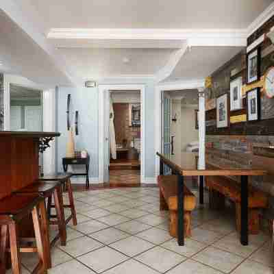 Au Bord de L Eau Apartement Lakefront Apart 300742 Dining/Meeting Rooms
