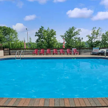 Super 8 by Wyndham Niagara Falls North