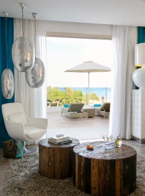 Althea Kalamies Luxury Villas - Homestays