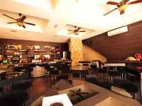 My Dream Hotel - bar