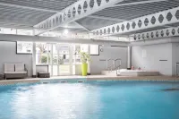 Langstone Quays Resort, Portsmouth - С бассейном