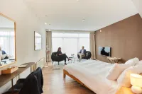 De Zon Hotel & Restaurant by Flow - piscina