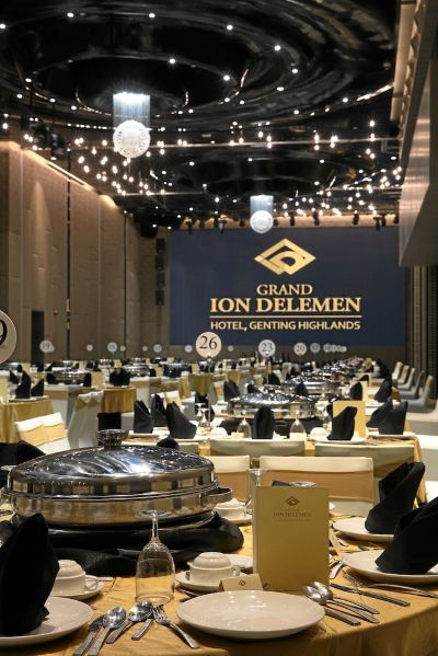 レストラン グランド イオン デリーマン ホテルの写真