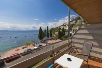 Canyelles Platja - con vistas al mar