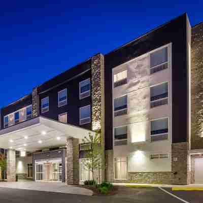 Best Western Plus Hershey Hotel Exterior