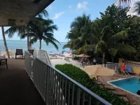 Vanderbilt Beach Resort - Uima-altaat