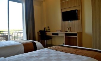 Padadita Beach Hotel
