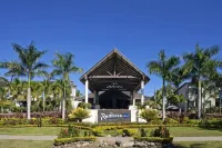 Radisson Blu Resort Fiji Denarau Island