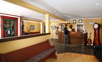 Grenfell Heritage Hotel & Suites