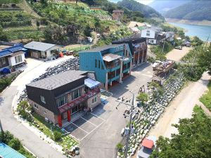 Chungju Landscape Pension