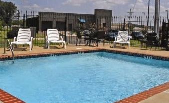 Home Gate Inn & Suites