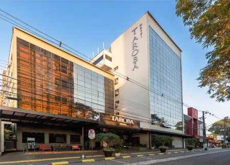 Tarobá Hotel Отели рядом с достопримечательностью «Igreja São Paulo Apóstolo»