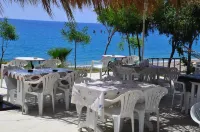 Mavi Cennet Camping Caravan Hotels in Kızılot