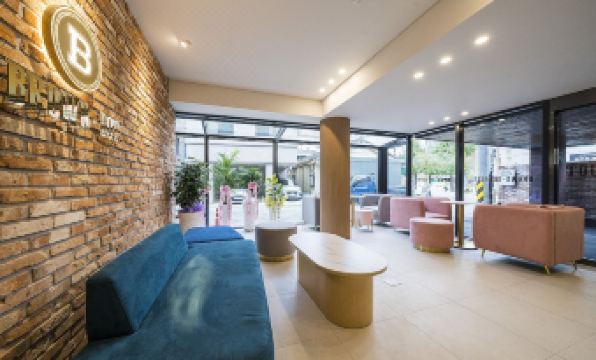 2. 브라운도트 호텔..