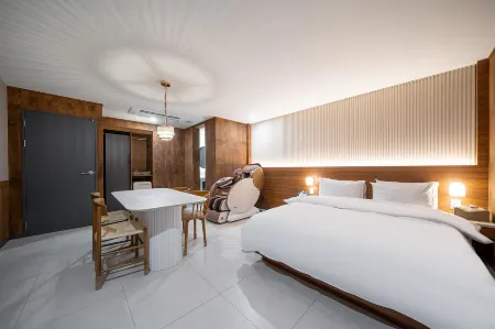 Hound Hotel Daegu Seongseo Branch