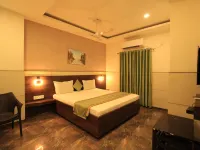 Hotel Grand Gayathri タンバラン周辺のホテル