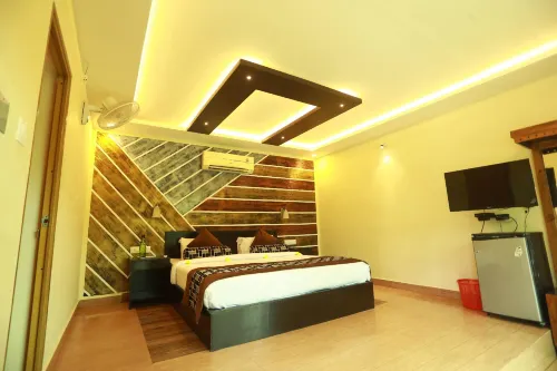 Lara Lake View Resort Hotels in Kulathoor