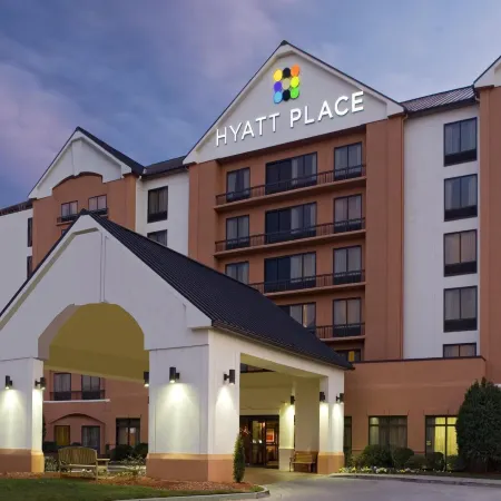 Hyatt Place Charlotte Airport/Lake Pointe Отели рядом с достопримечательностью «Библиотека Билли Грэма»