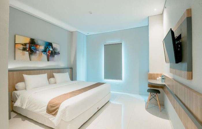 Front One Hotel Gresik