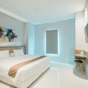 Front One Hotel Gresik