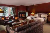 Lake Pointe Inn Hotels in McHenry