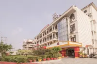 Wowstayz Hotel Jahanvi Dale Hoteles cerca de Students Activity Centre - SAC