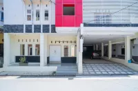RedDoorz Syariah Near Lapangan Dwiwarna Barabai