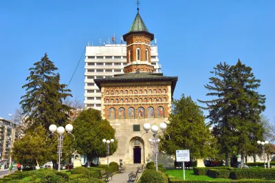 Hotel Moldova Hotel dekat Galata Monastery