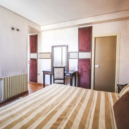 Hotel Bab Mansour Отели в г. Мекнес