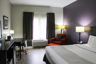 Parkwood Inn & Suites Hotels in Manhattan