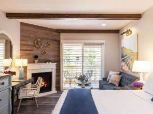 The Lodge at Healdsburg, Tapestry Collection by Hilton