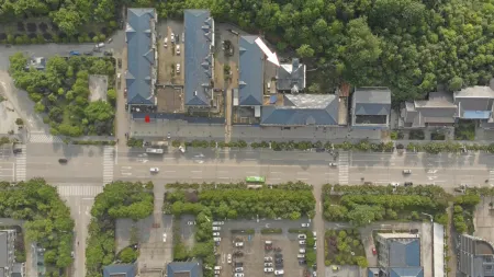 Jia Xin Hotel Отели рядом с достопримечательностью «Вайхуа Вахха Хаммэй напитки Co. ООО.»