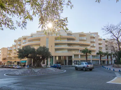 Turquoise Hotels near Port de Cavalaire