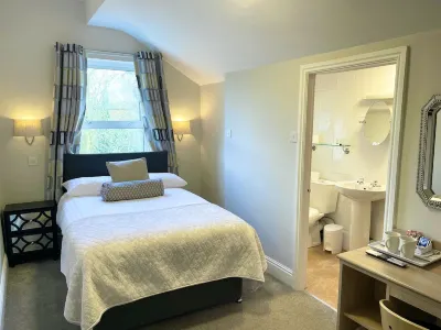 The Westlynne Hotel & Apartments Hotels in Prestwich