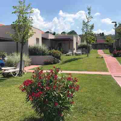 Sisan Family Resort Hotel Exterior