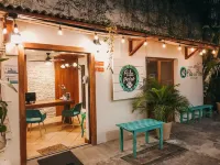 Hostal & Suites Pata de Perro Các khách sạn gần Bacalar Adventure Tours