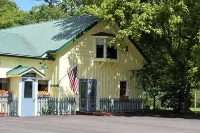 Green Valley Motor Lodge