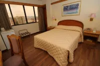 Hotel Diplomat Hotels near Jardín Botánico Martín Cárdenas