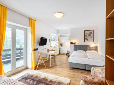 Claudia Top 7 Hotels in 