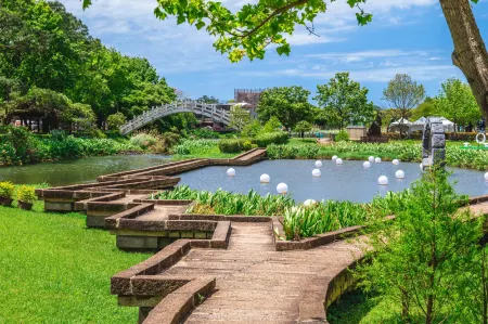 Central Alley 41 Отели рядом с достопримечательностью «Тематический парк для малого народа»