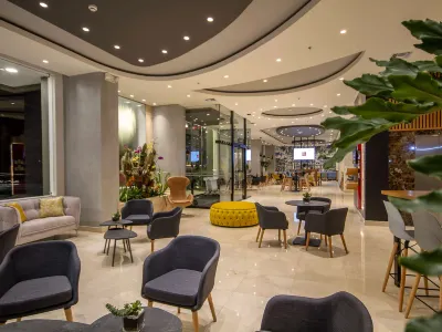 Ibis Quito Hotel dekat Atahualpa Olympic Stadium