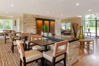 Ogunquit River Inn & Suites فنادق في North Berwick