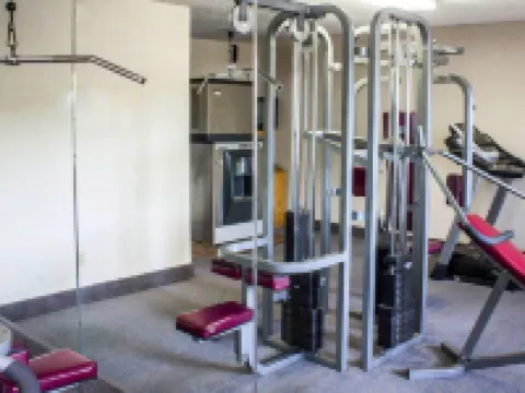 Econo Lodge Inn & Suites Colonie Center Mall Hotels in Colonie