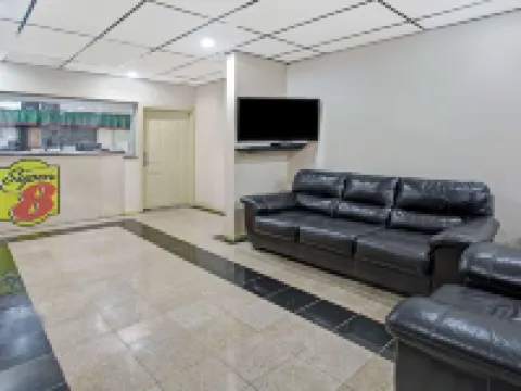 Super 8 by Wyndham Suwanee スワニーのホテル