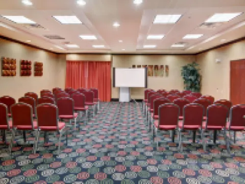 基爾戈舒適套房酒店 格雷格縣酒店