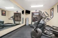 Super 8 by Wyndham Wausau - Gym