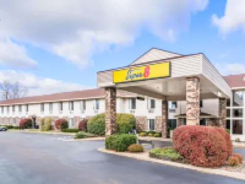 Super 8 by Wyndham Wausau Hotels in Wausau