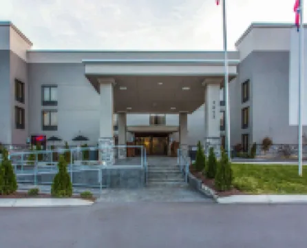 Quality Suites Nashville Airport Hotels in 